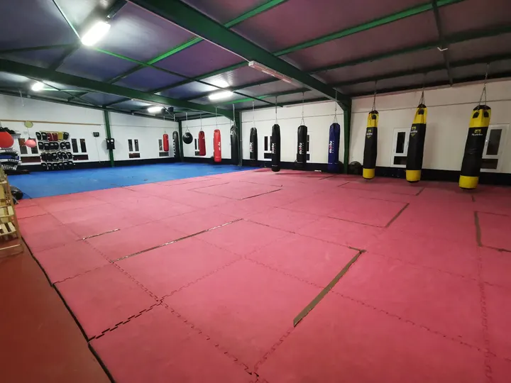 Club deportivo KM-Boxing - Kick K1, BJJ, KRAV MAGA — artes marciales-studio en Chiclana de la Frontera — 2
