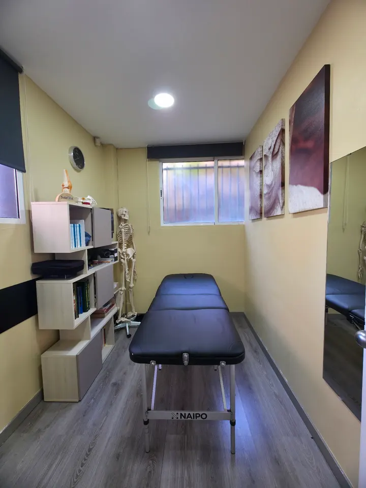Selected Trainers Alminares Centro — entrenamiento personal-studio en Cervantes, Granada — 2