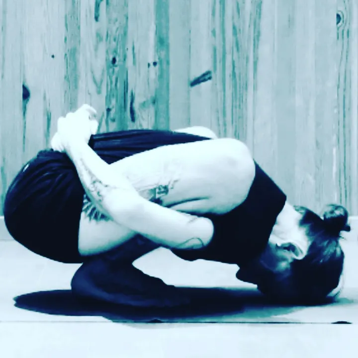 Yoga iyengar avec Noa et Josep — yoga-studio à Nice — 4