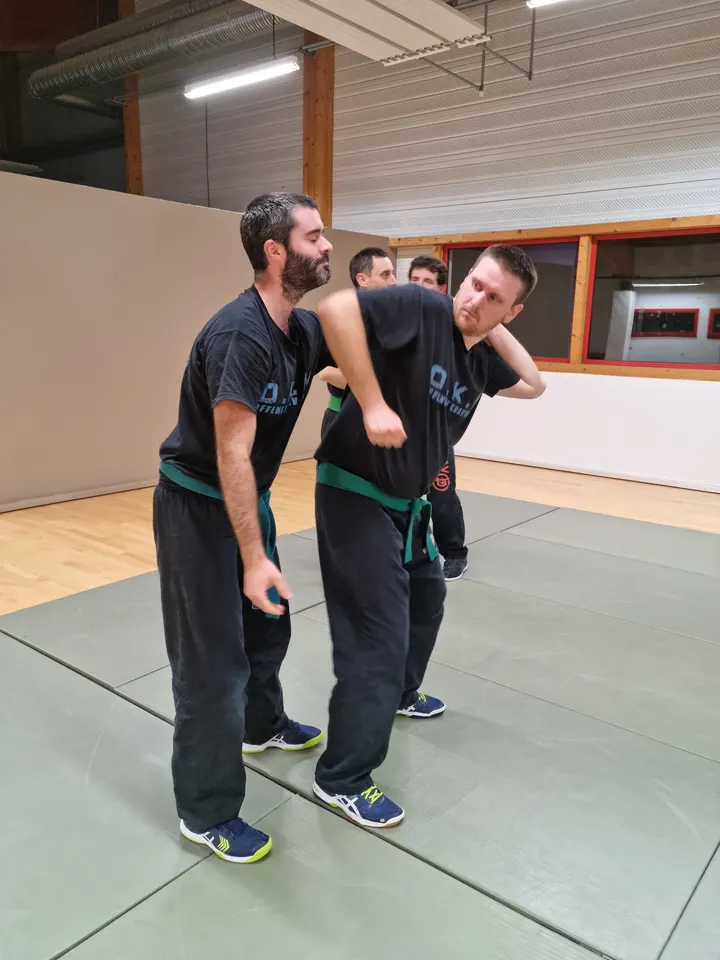 Offensif Krav Maga — arts martiaux-studio à Damigny — 5