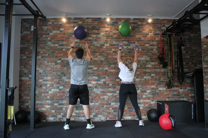 Kurago Gym 🏋🏃🏼‍♀️🚴🏻💪🏽 — estudio de fitness-studio en Campanar, Valencia — 2