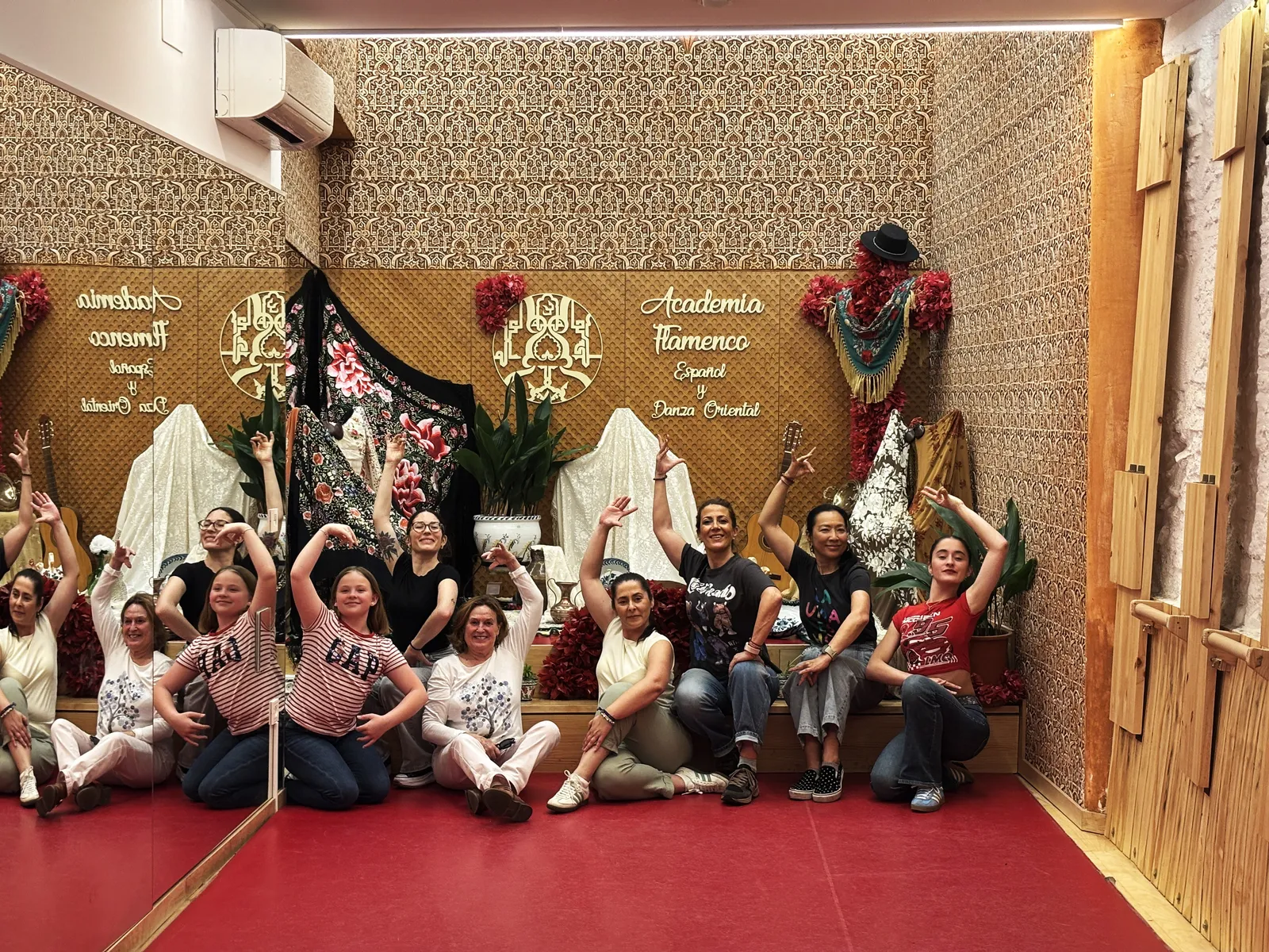 Academia Flamenco, Español y Danza Oriental — baile-studio en Granada — 4