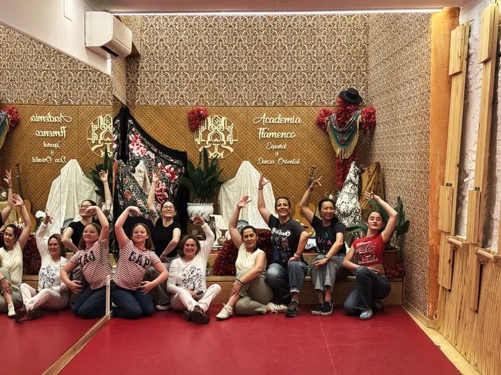 Academia Flamenco, Español y Danza Oriental — baile-studio en Granada — 4