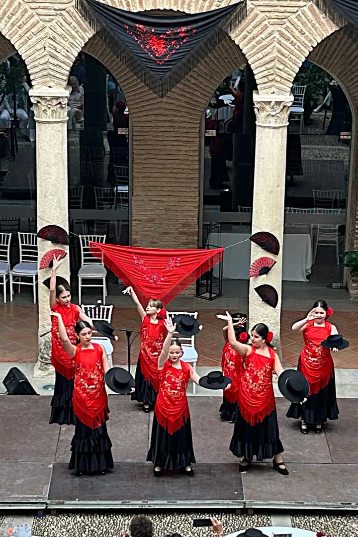 Academia Flamenco, Español y Danza Oriental — baile-studio en Granada — 6