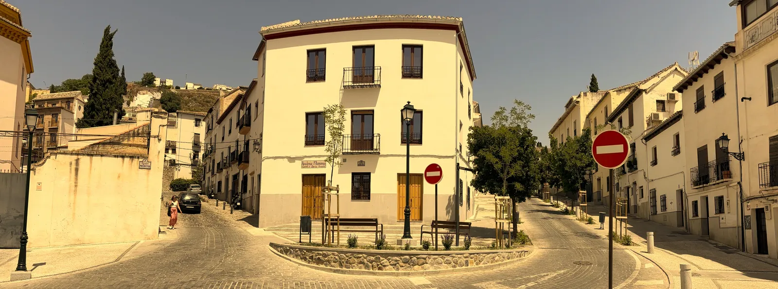 Academia Flamenco, Español y Danza Oriental — baile-studio en Granada — 3