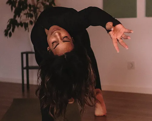Linda in Peace - Körper, Geist und Seele - Stoote — yoga-studio i Wuppertal — 2