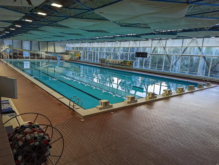 Piscine Lucien Maylin — Salle de fitness à Fétilly, La Rochelle
