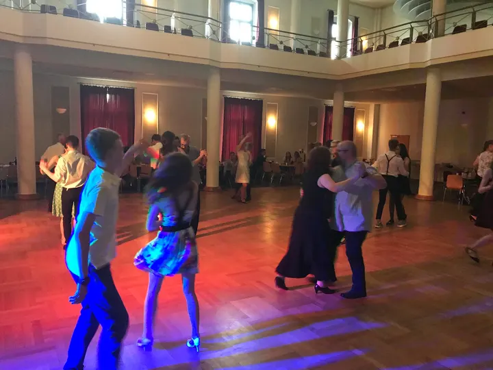 ADTV-Tanzschule Herrmann-Nebl — tanz-studio in Gruna, Dresden — 3