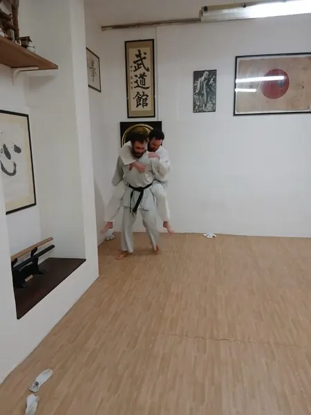 Mishokan ASD Karate Zanshindo Firenze — arti marziali-studio a Firenze — 4