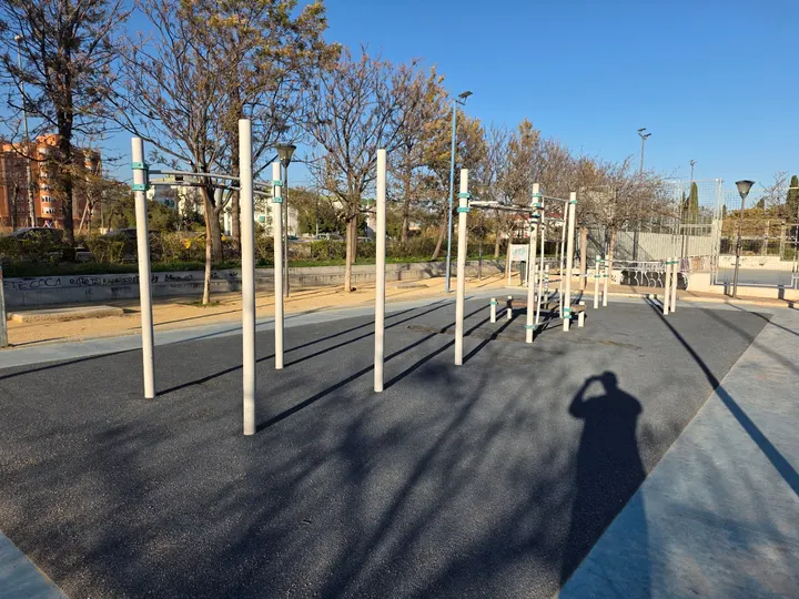 Área de Calistenia – Alicante — entrenamiento funcional-studio en Villafranquesa, Alicante — 2