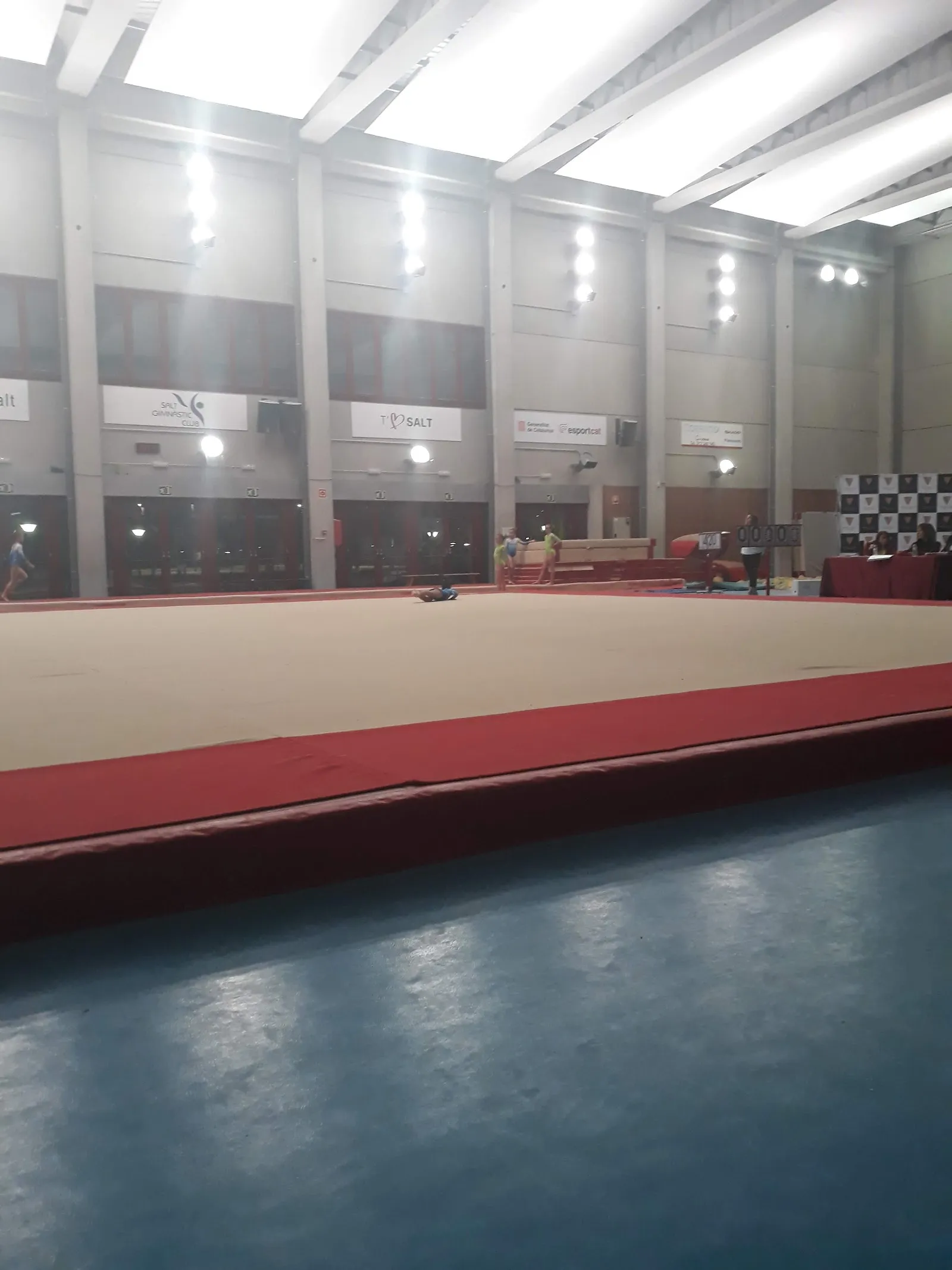 Pabellón de gimnasia artística Salt — gimnasia-studio en Salt — 3
