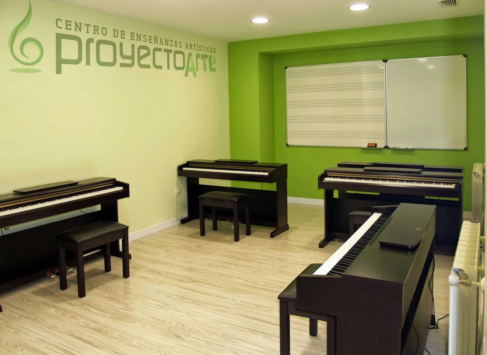 ProyectoArte, Centro de Enseñanzas Artísticas — baile-studio en Cáceres — 2