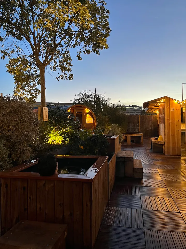 Sauna et Bains Collectifs — Récupération à Paris 12e Arrondissement, Paris