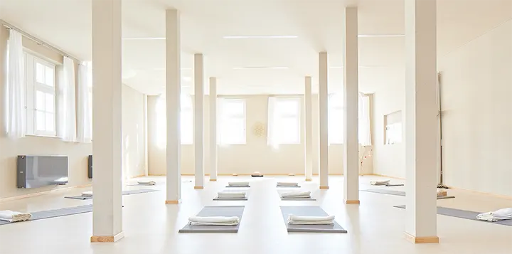 YOGA JETZT – im Jugendstilbad — Yoga in Darmstadt