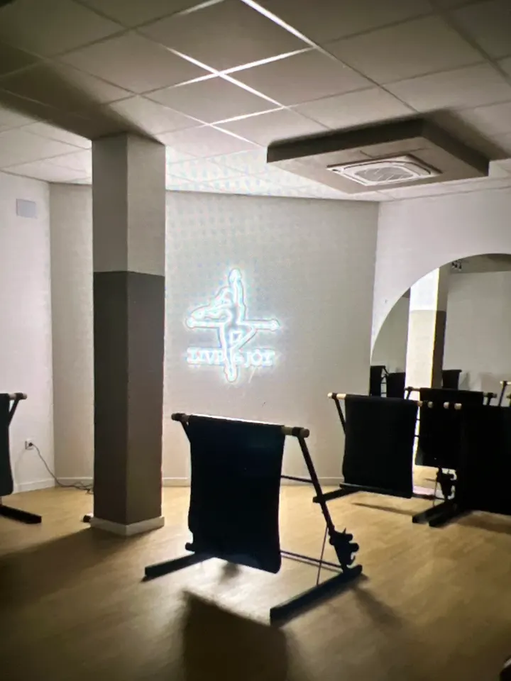 Live & Joy Barre Club — Barre en Nou Moles, Valencia