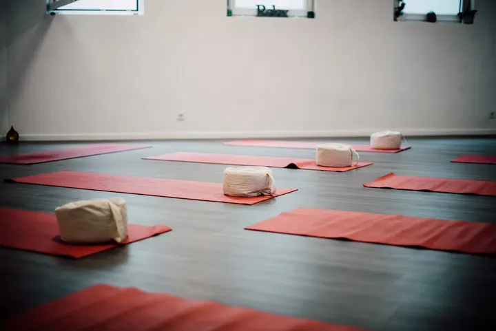 Santi Yoga & Pilates — Yoga in Maintal