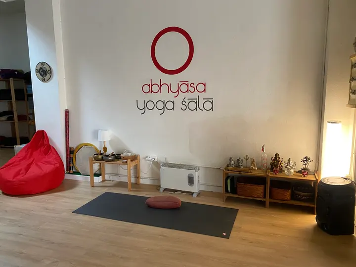 Abhyasa Yoga & Entrenamiento — yoga-studio en La Soledat Nord, Palma — 3
