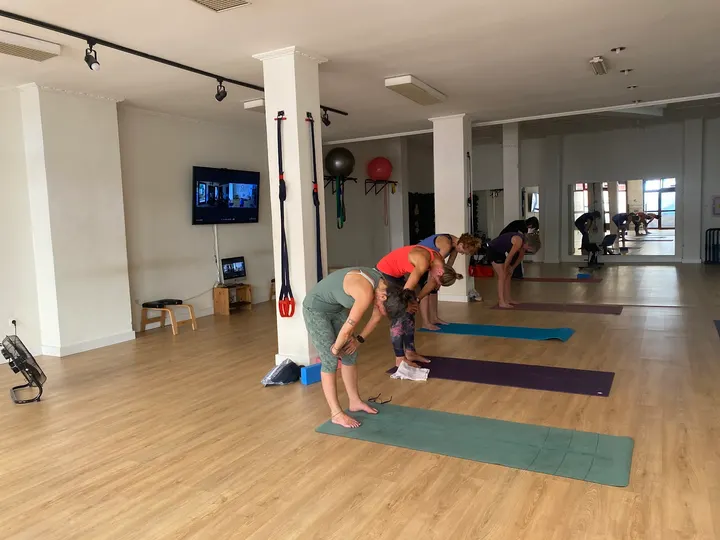 Abhyasa Yoga & Entrenamiento — Yoga en La Soledat Nord, Palma