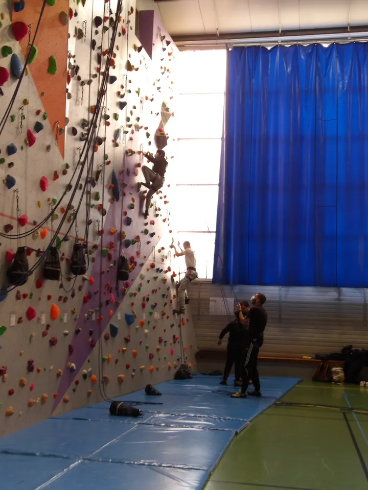 Escalade et Partage d'Emotions, Mathilde Gauthier, monitrice d'escalade — escalade-studio au Clos Saint-Michel, Annecy — 2
