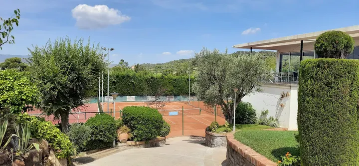 Tennis Sant Jordi — estudio de fitness-studio en Barcelona — 3