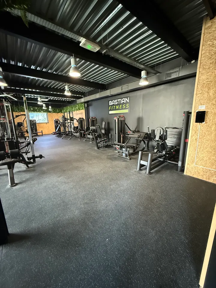 Bastian Fitness — salle de fitness-studio à Marin — 3