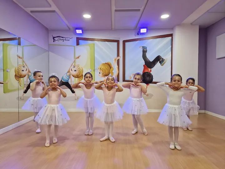 Centro DanzAran - Alicante — Baile en Villafranquesa, Alicante