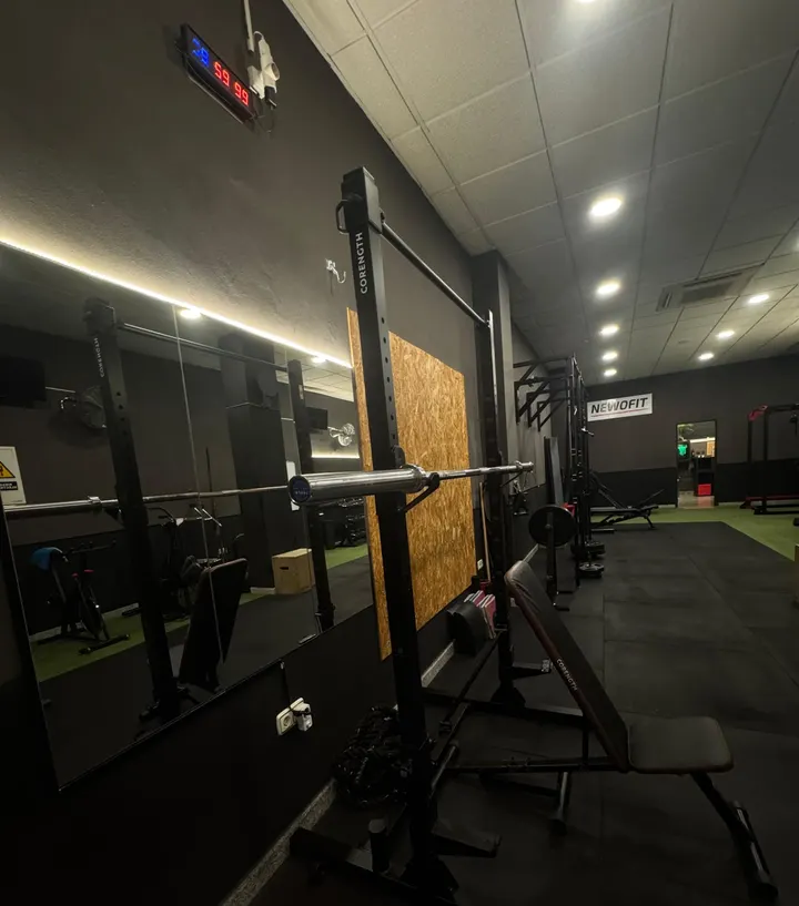 Centro de entrenamiento Newofit — entrenamiento funcional-studio en Benalmádena, Málaga — 2
