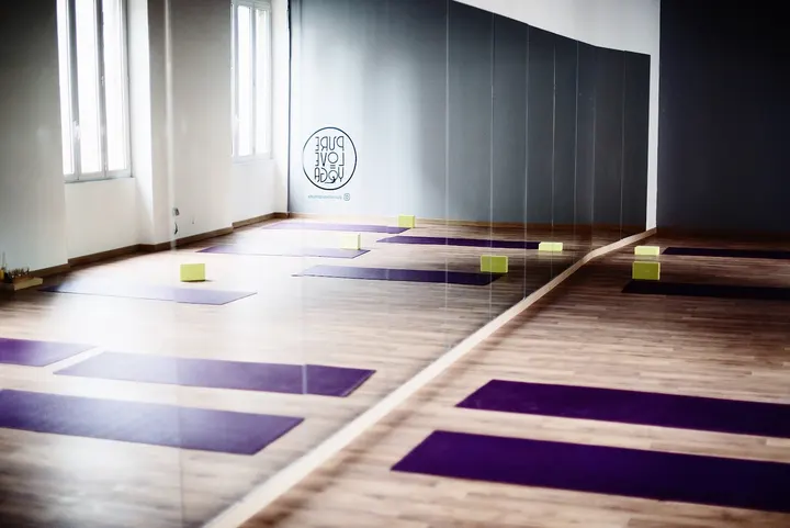 Pure Love = Yoga — yoga-studio a Torino — 3