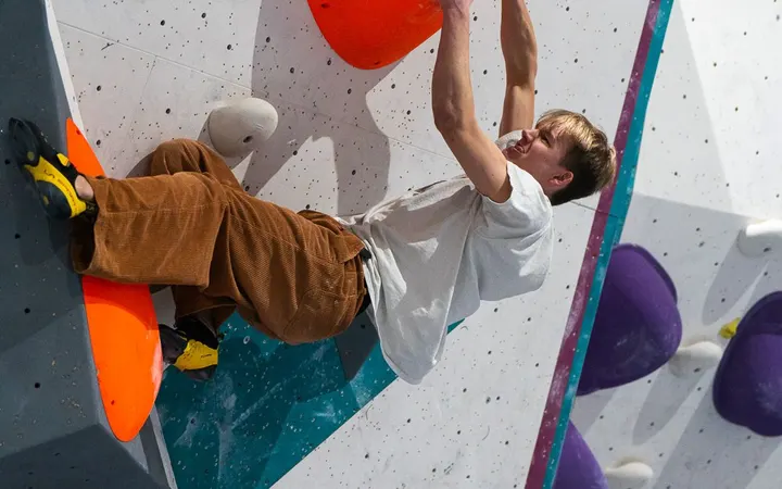Bloc Climbing — bouldering-studio in Easton, Bristol — 3