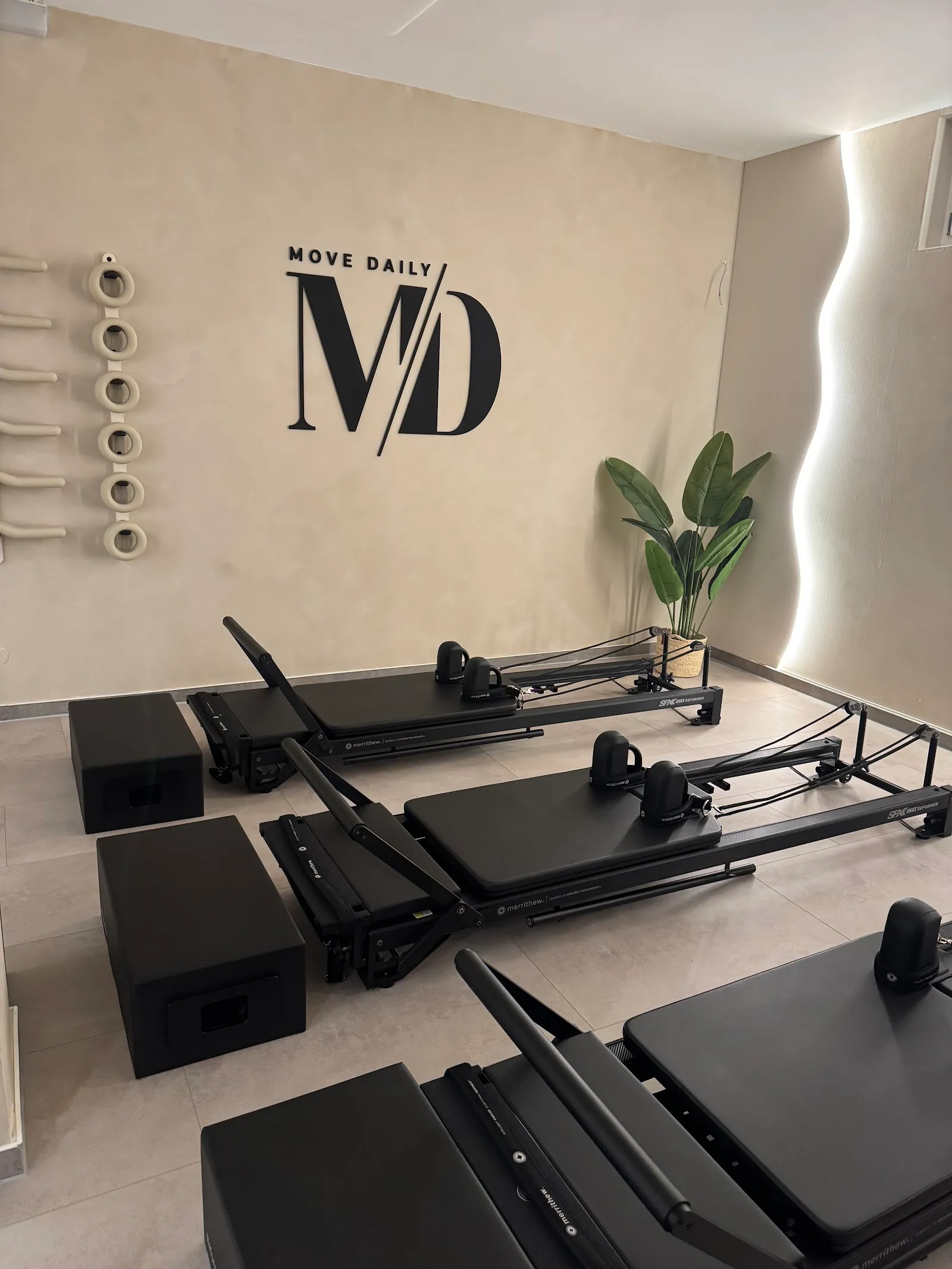 MOVE DAILY — reformer pilates-studio in Magdeburg — 2