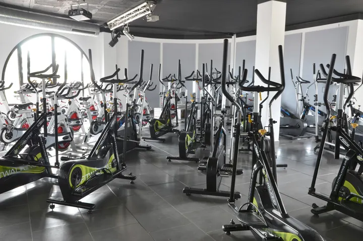 Apolo Fitness Center — estudio de fitness-studio en Guadalmina, Marbella — 2