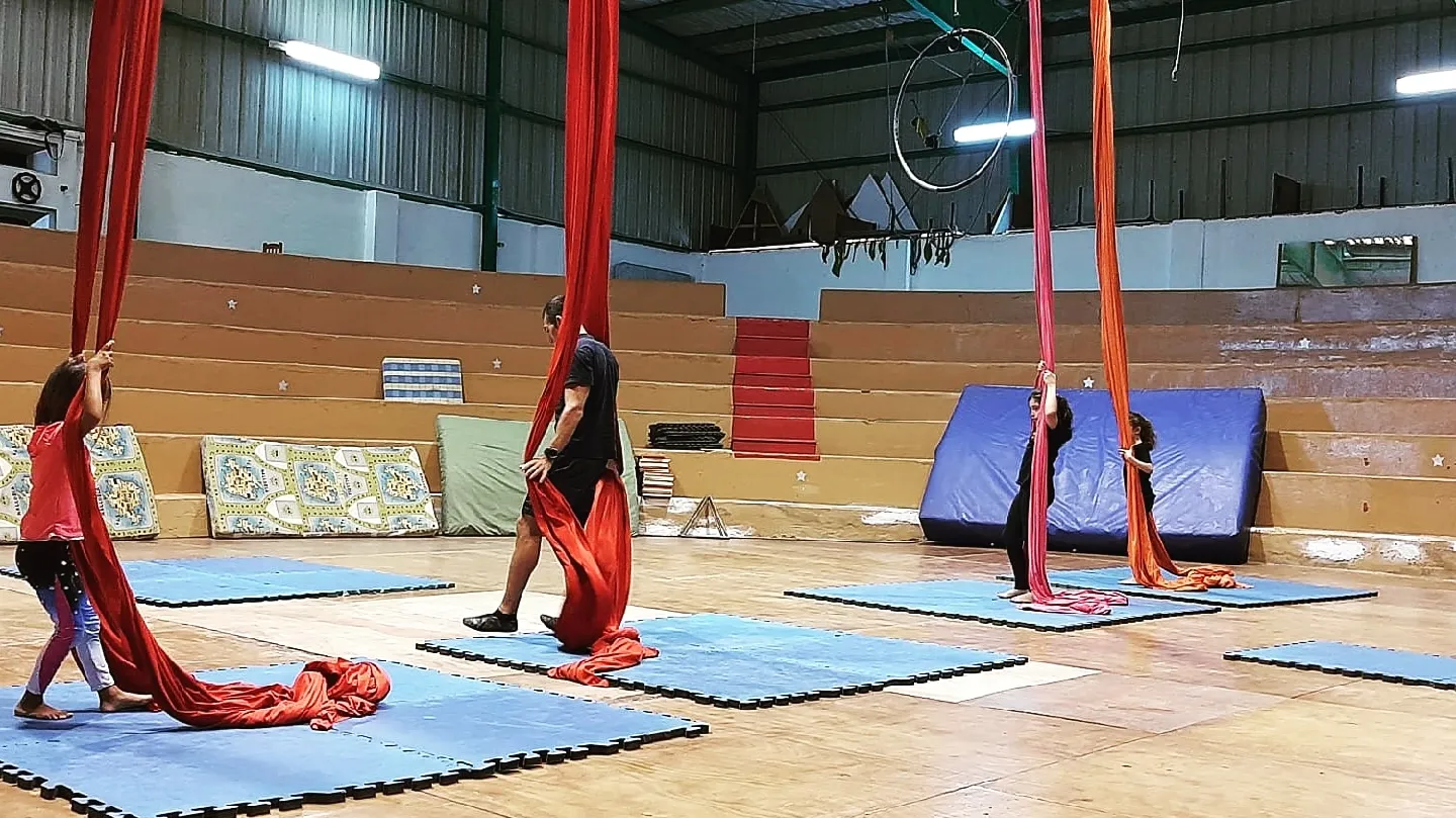 Escuela de Circo MSB - Sede Vecindario — aerial-studio en Casa Pastores — 5