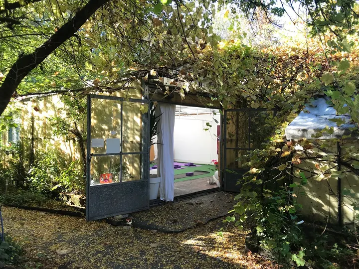 Yoga im Glashaus — yoga-studio in Giesing, München — 3