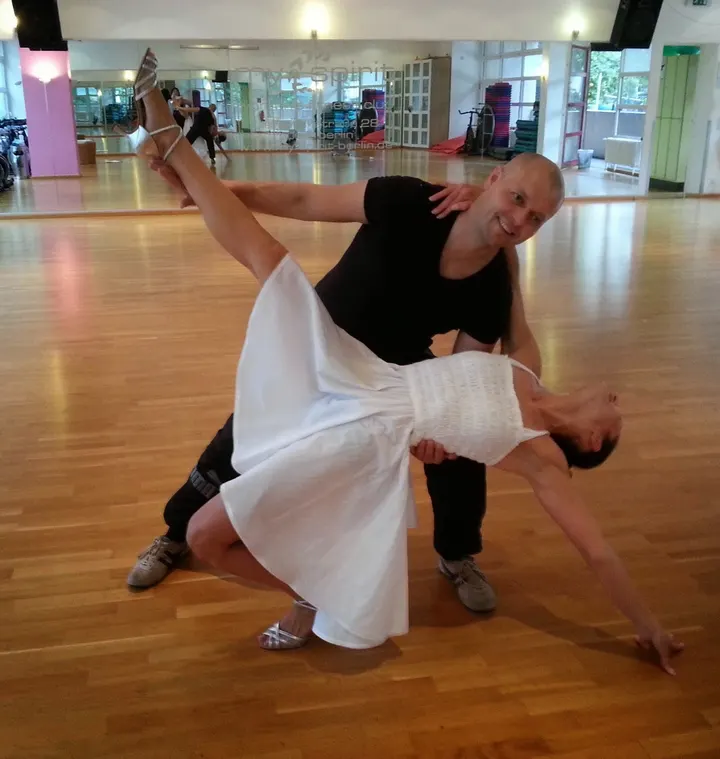 "Dance with me!" Tanzschule in Berlin — tanz-studio in Gesundbrunnen, Berlin — 2