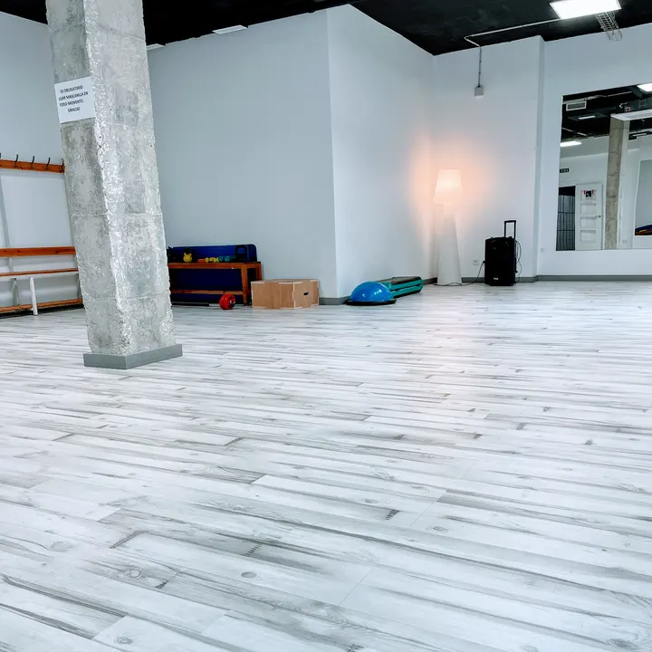 Woman Gimnasio Femenino — fuerza-studio en Palma — 3