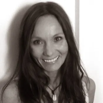Balanced Inside • Shiatsu und Yoga in Hamburg & Yoga Retreats — yoga-studio in Hamburg — 3