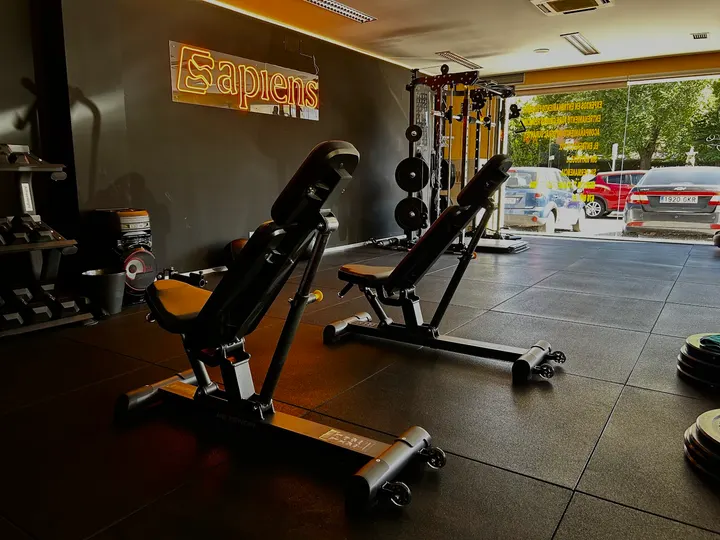 Sapiens Av. Ajalvir — entrenamiento personal-studio en El Chorrillo, Alcalá de Henares — 3