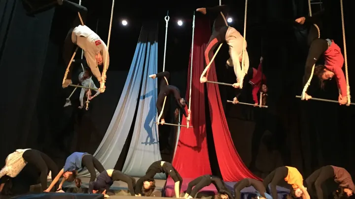 Armazém Aério E Companhia de Novo Circo — aéreo-studio em Lisboa — 2