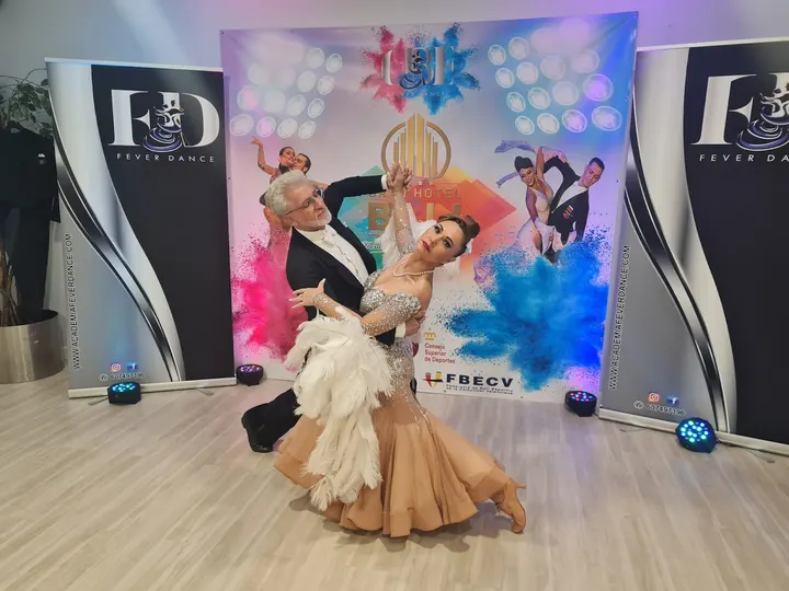Academia De Baile Fever Dance — baile-studio en Alicante — 3