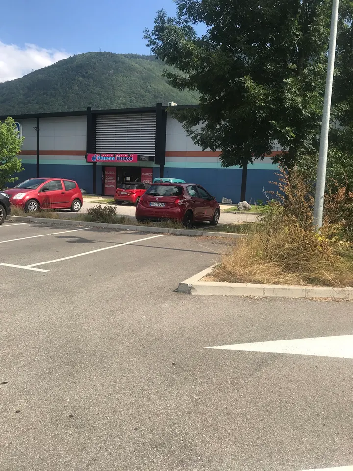 Fitness House Albertville — Salle de fitness à Conflans, Albertville
