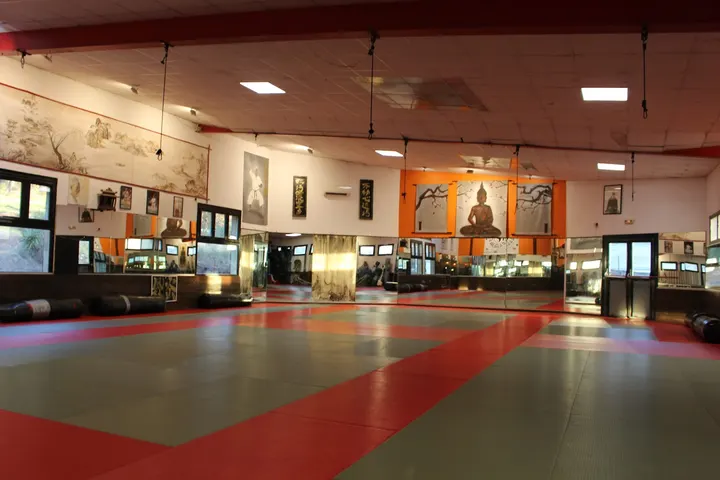 Dojo de Vitrolles — arts martiaux-studio à Vitrolles, Marseille — 2