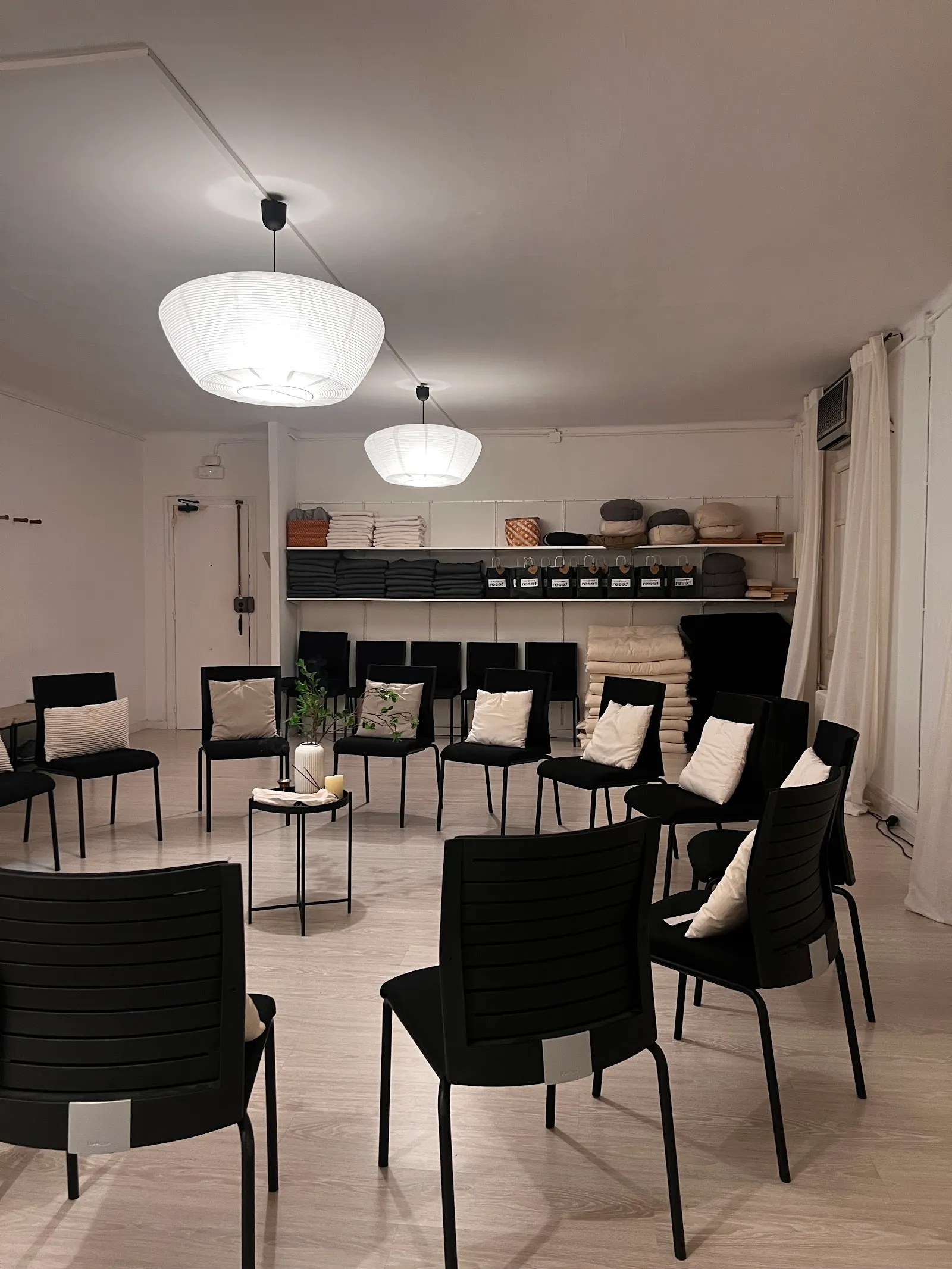 Berta Turné | Meditación & Relajación profunda en Barcelona — meditación-studio en Ciutat Vella, Barcelona — 2