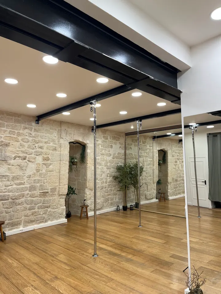 HAVAM STUDIO — Pole Fitness à Paris 2e Arrondissement, Paris