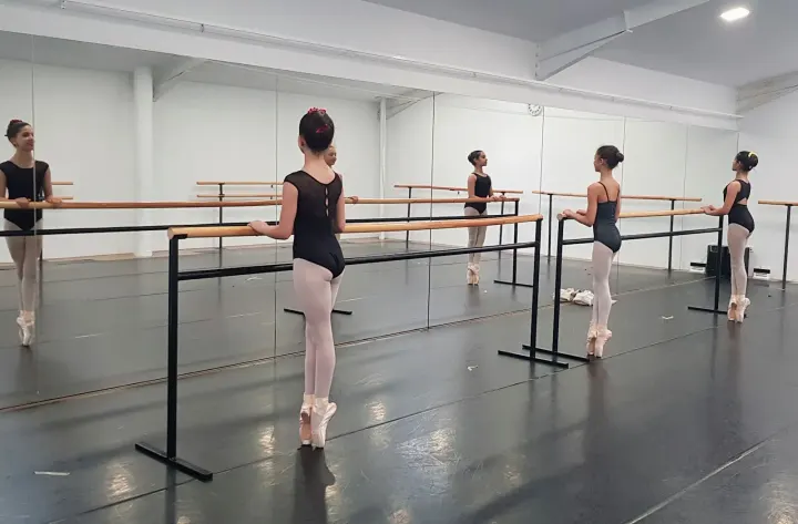 Artis Bailado — dança-studio em Antas, Vila Nova de Famalicão — 3