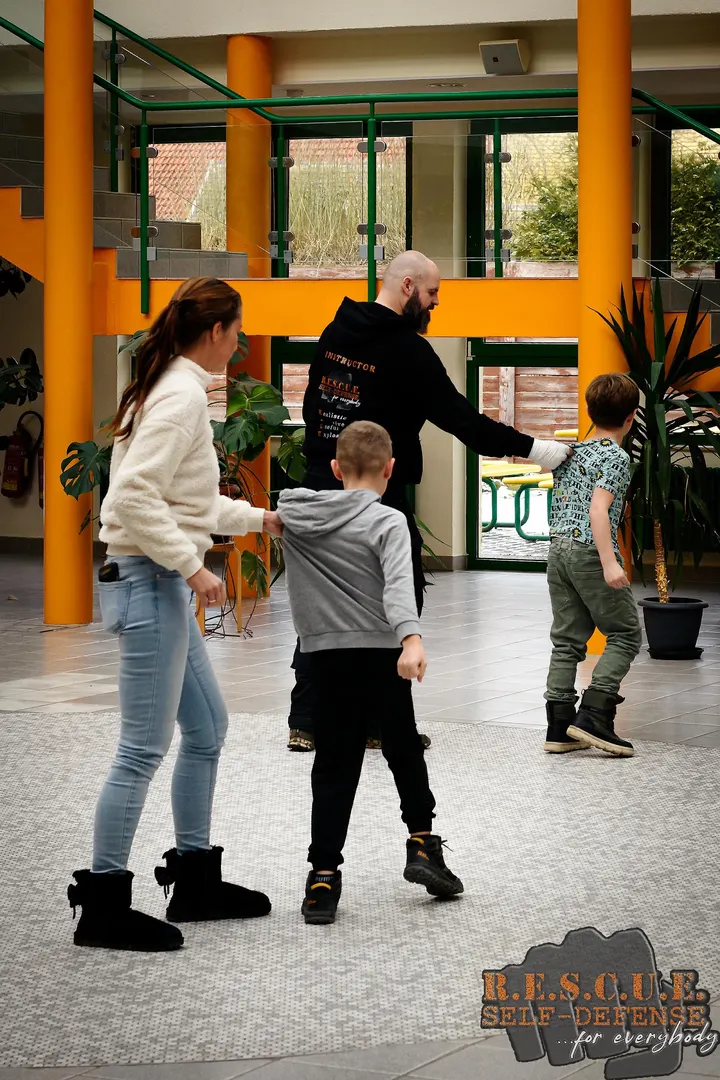 R.E.S.C.U.E. Self-Defense — kampfsport-studio in Sellerhausen-Stünz, Leipzig — 3
