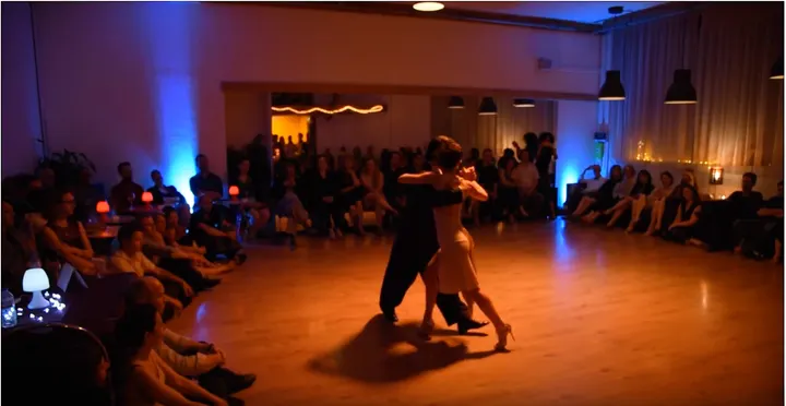 Tango Emoción — Danse à Berriat Saint-Bruno, Grenoble