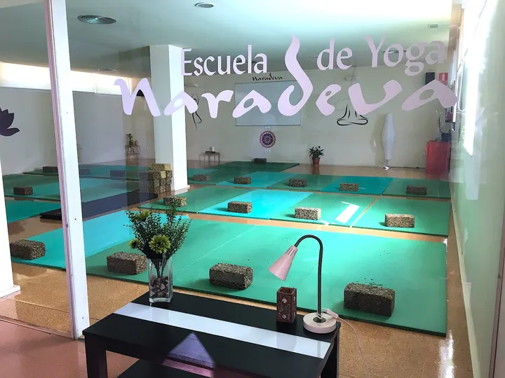 ESCUELA NARADEVA S.L. — Yoga en Valdelasfuentes, Alcobendas