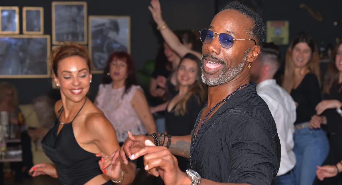 Clases de Salsa y Bachata Torremolinos — dans-studio i Torremolinos — bild 2