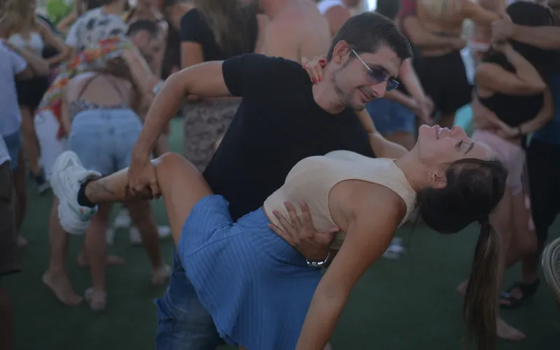 Clases de Salsa y Bachata Torremolinos — dans-studio i Torremolinos — bild 3