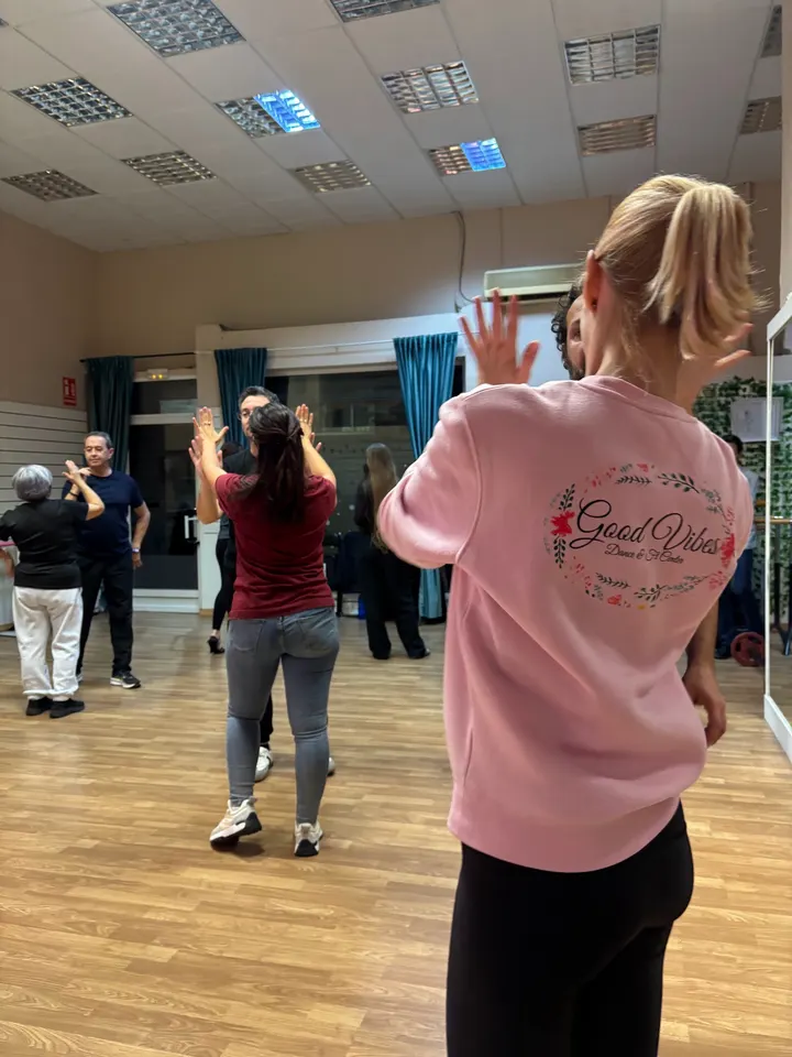 Good Vibes Dance & Fit Center — baile-studio en Alicante — 5